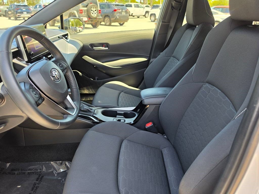Certified 2025 Toyota Corolla SE w/ SE Package FWD image 8