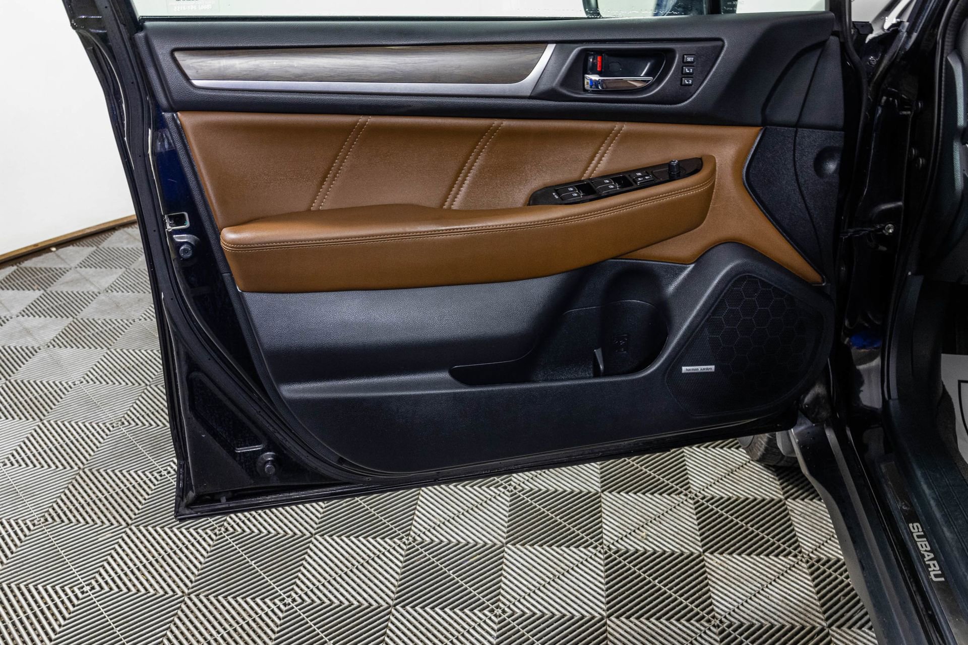 Used 2019 Subaru Outback 2.5i Touring w/ Protection Package #1 AWD/4WD image 40