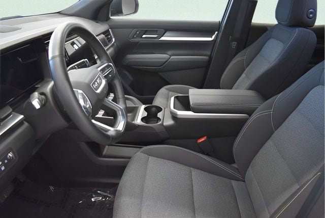 Used 2025 GMC Terrain Elevation AWD/4WD image 22