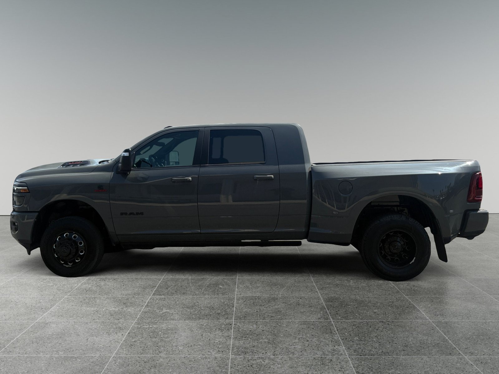 New 2026 RAM 3500 Laramie AWD/4WD image 2