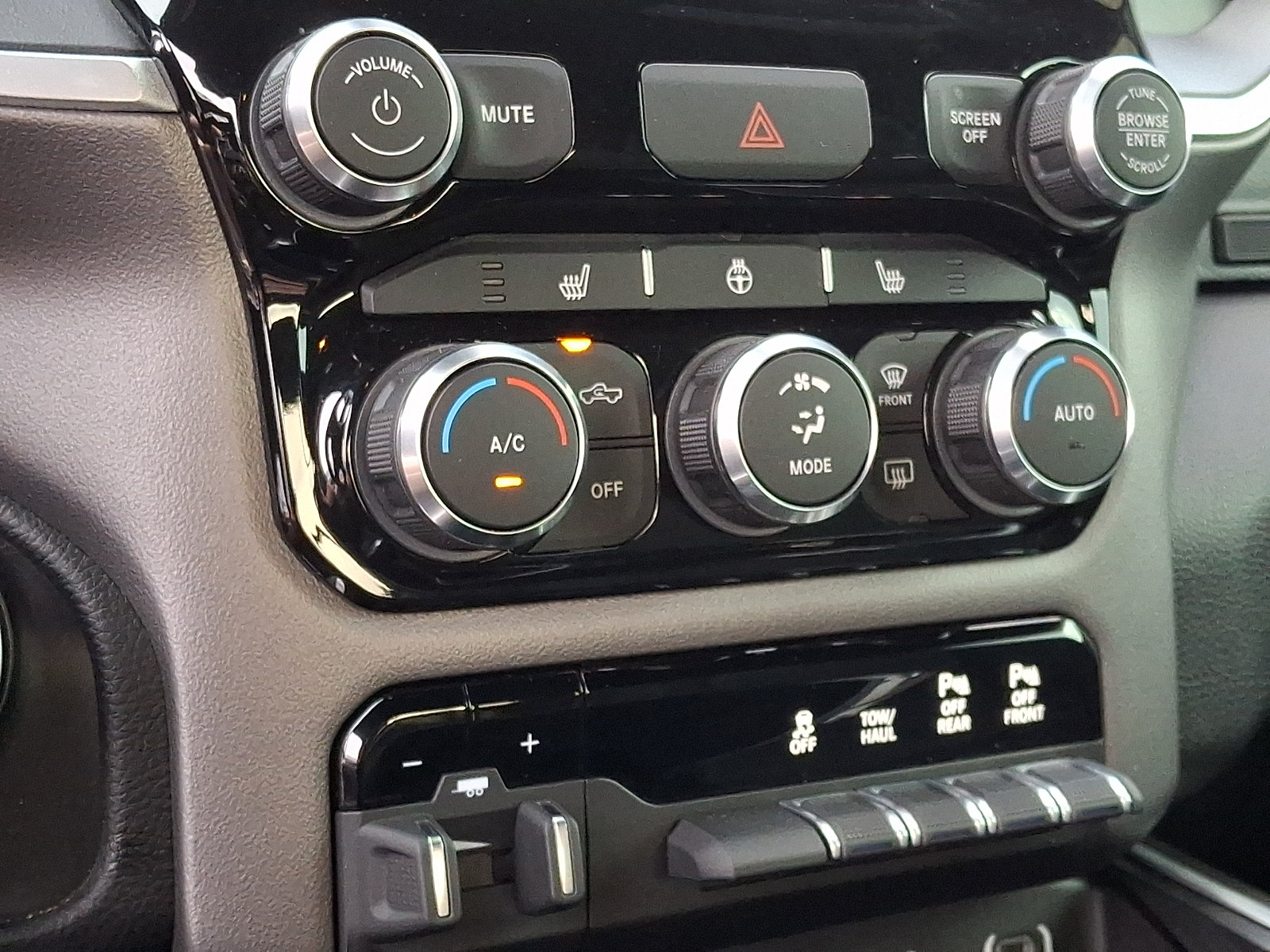 Used 2022 RAM 1500 Big Horn AWD/4WD image 15