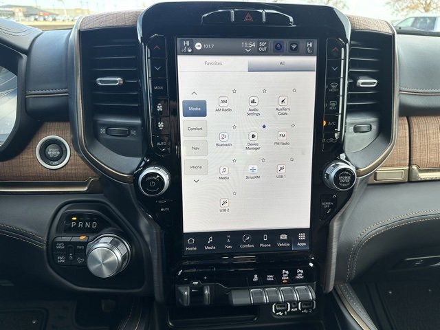 Used 2024 RAM 2500 Limited w/ Towing Technology Group image 17