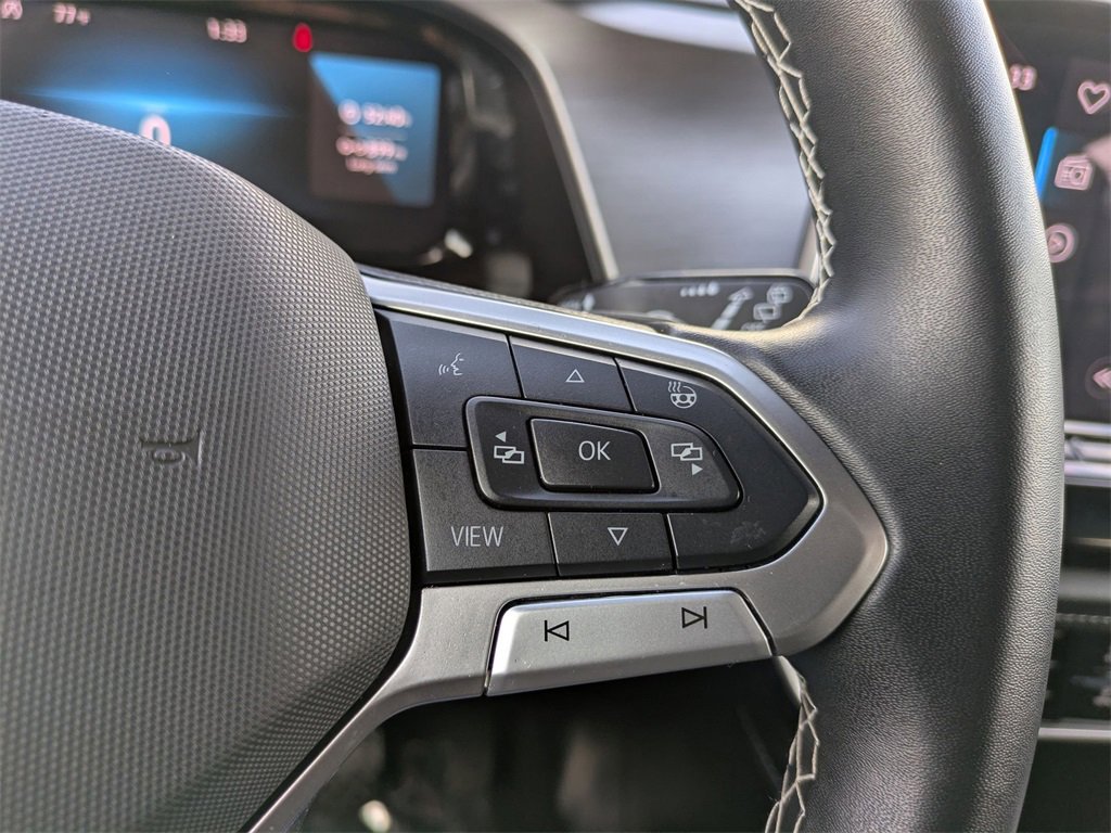 Used 2025 Volkswagen Atlas Cross Sport SE image 22