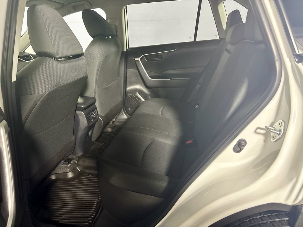 Used 2024 Toyota RAV4 LE AWD/4WD image 20