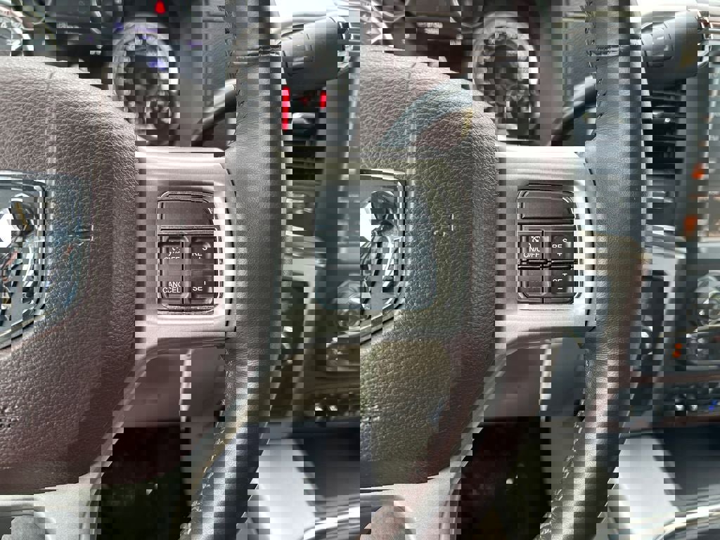 Used 2016 RAM 3500 Laramie AWD/4WD image 16