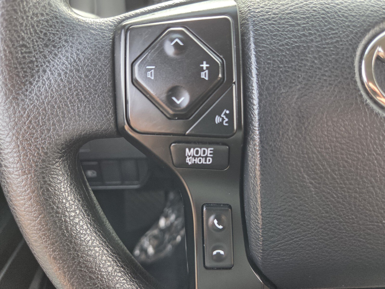 Used 2023 Toyota Tacoma SR AWD/4WD image 26