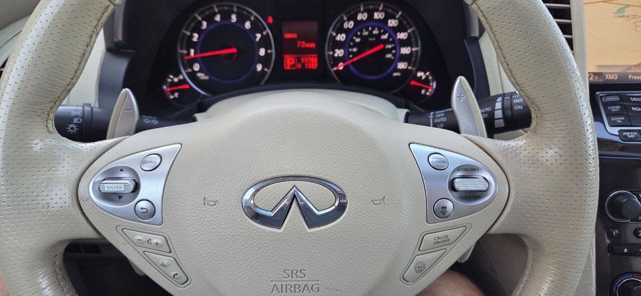 Used 2011 INFINITI FX50 AWD w/ Sport Pkg image 27