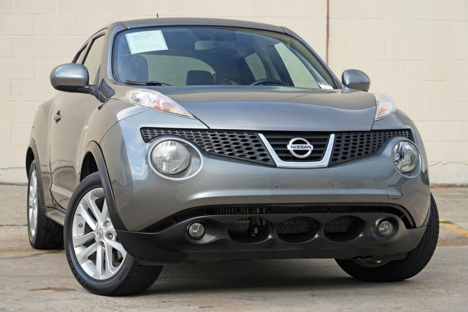 Used 2014 Nissan Juke SL AWD/4WD image 2