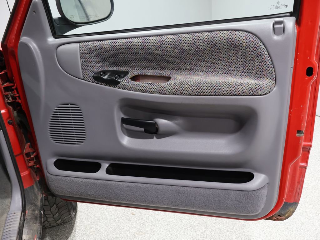 Used 2000 Dodge Ram 1500 Truck SLT image 19