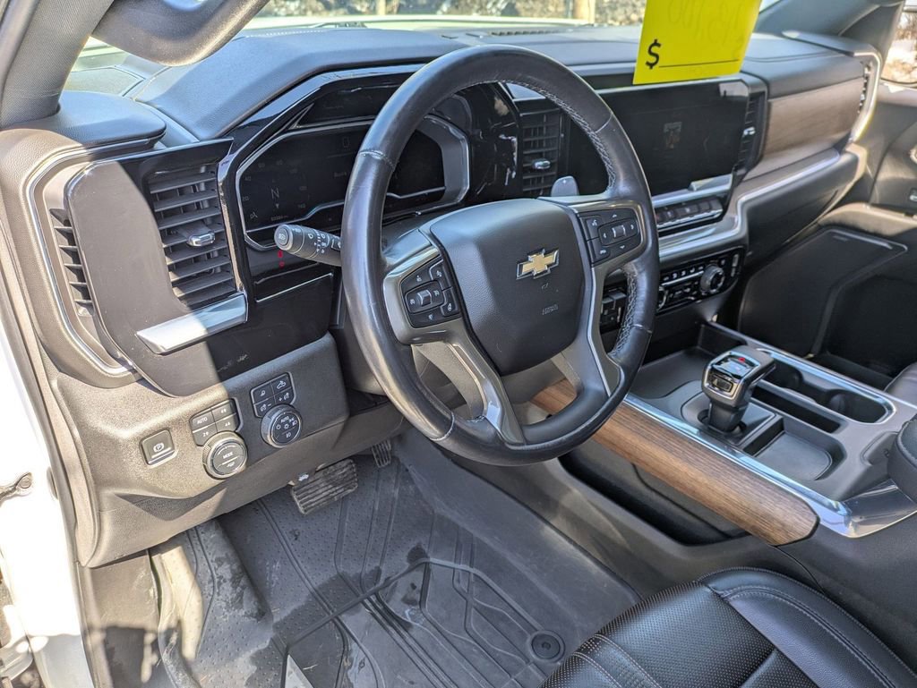 Used 2022 Chevrolet Silverado 1500 High Country w/ High Country Premium Package image 9