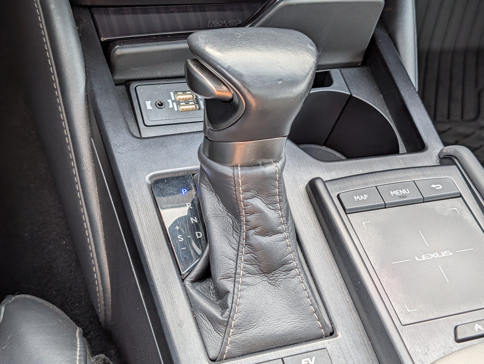 Used 2020 Lexus ES 300h FWD image 24