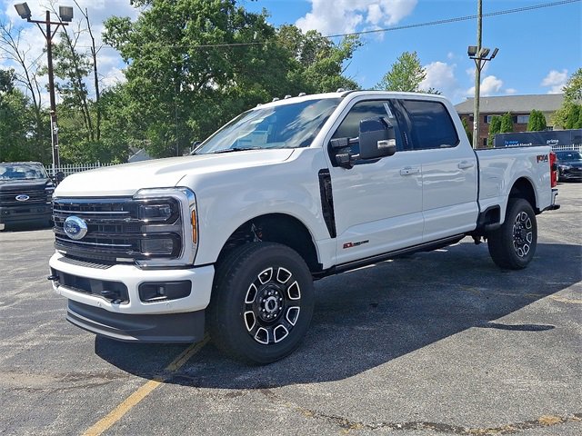 New 2026 Ford F250 Platinum image 2