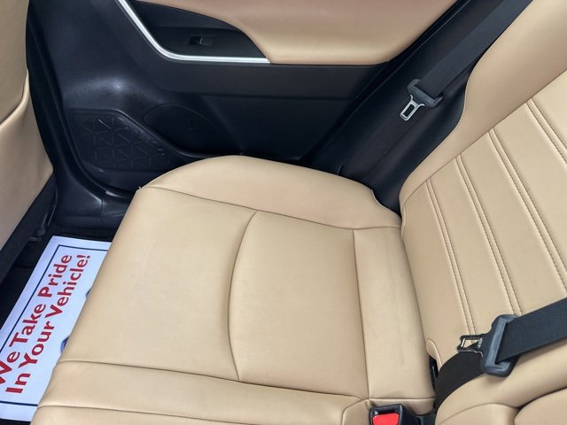 Used 2020 Toyota RAV4 Limited image 14