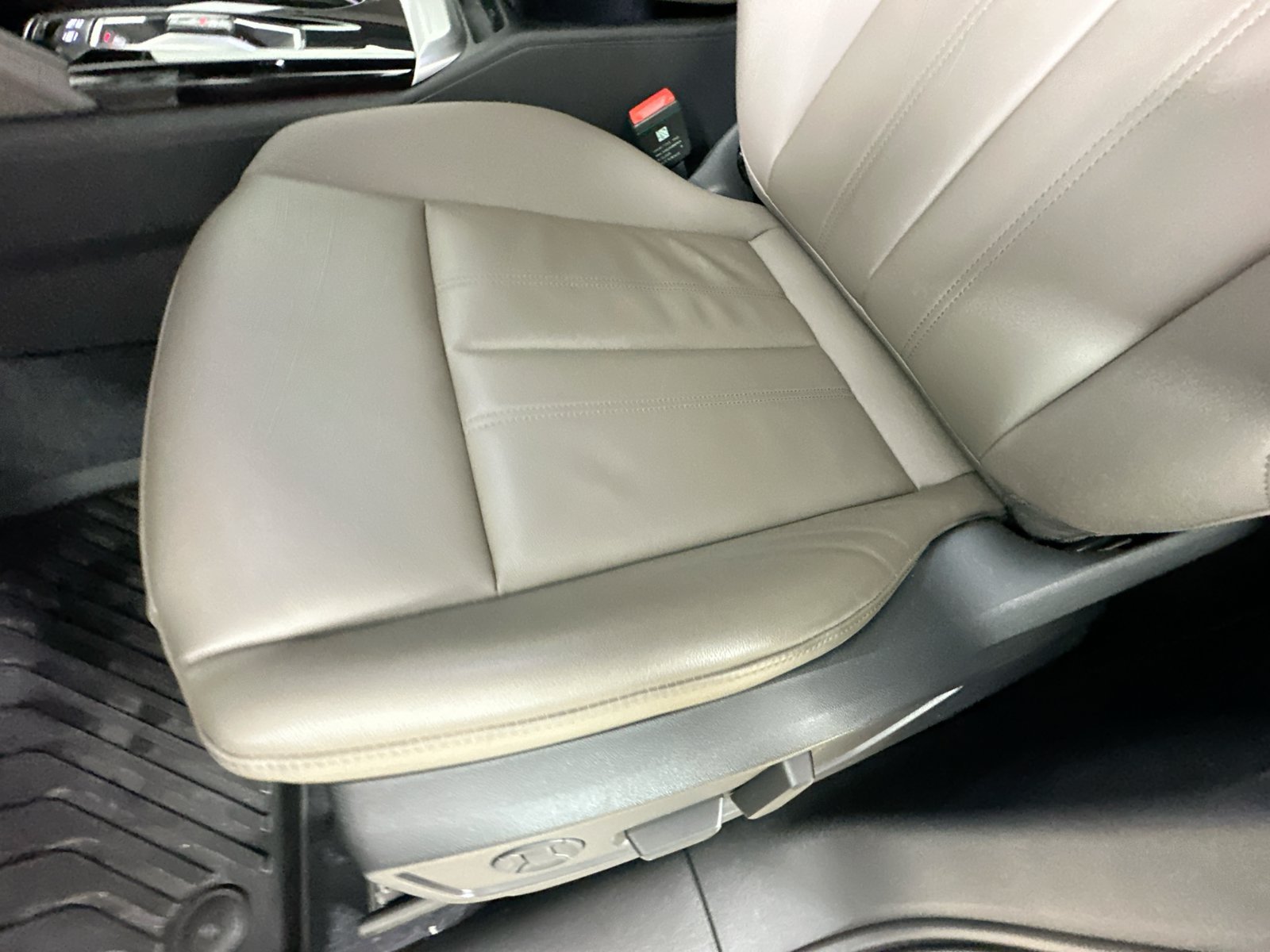 Certified 2025 Audi Q5 Premium w/ Premium Plus AWD/4WD image 37