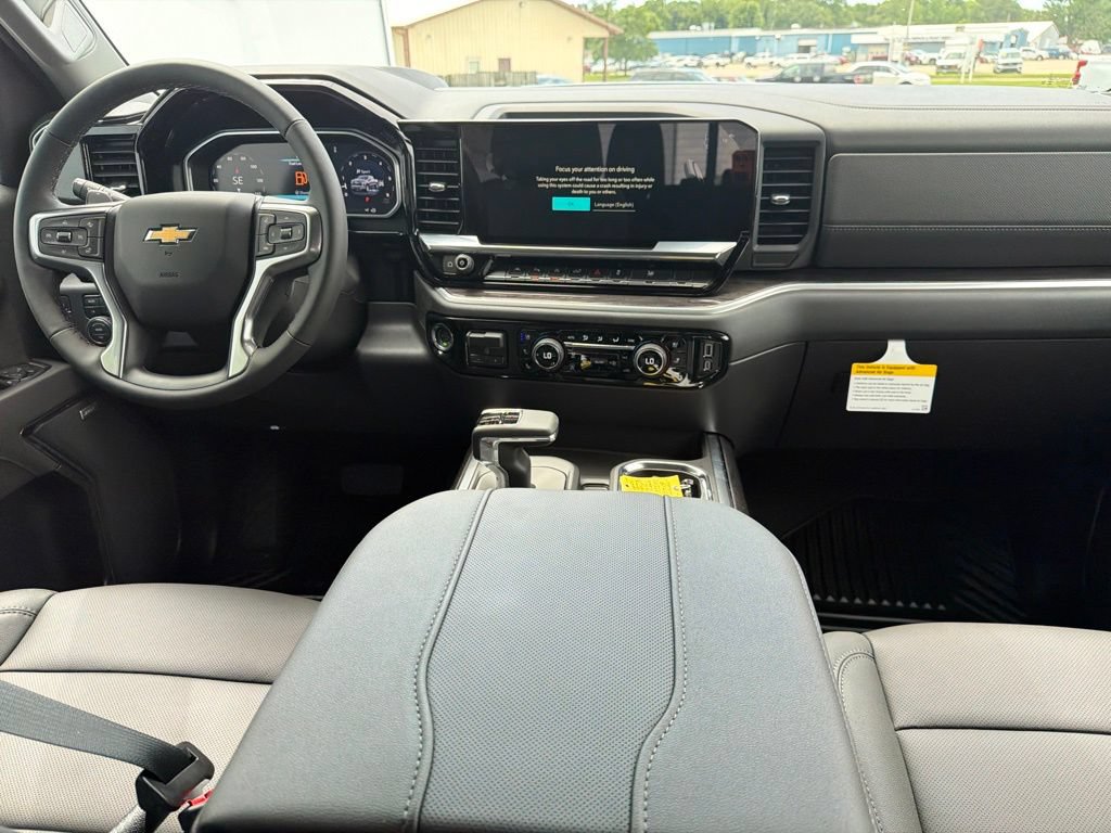 New 2026 Chevrolet Silverado 1500 LTZ w/ LTZ Premium Package AWD/4WD image 9