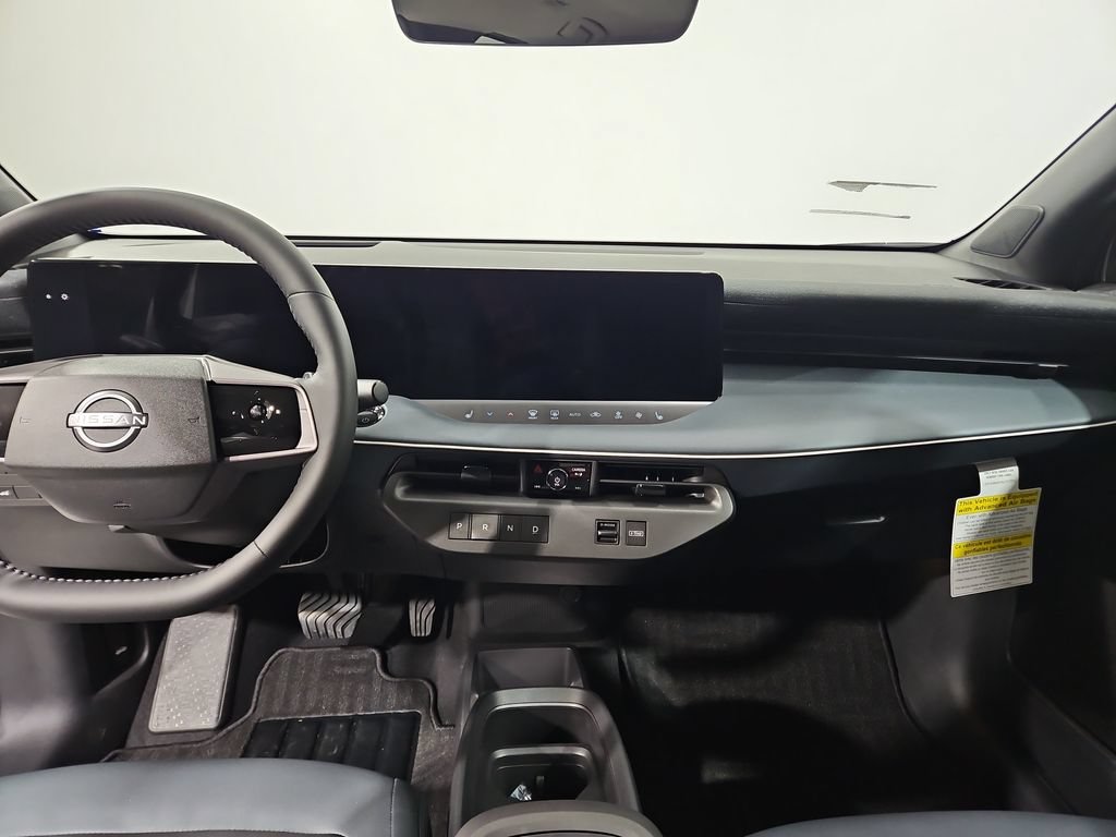 New 2026 Nissan Leaf Platinum+ w/ Cargo Package (Platinum+) FWD image 19