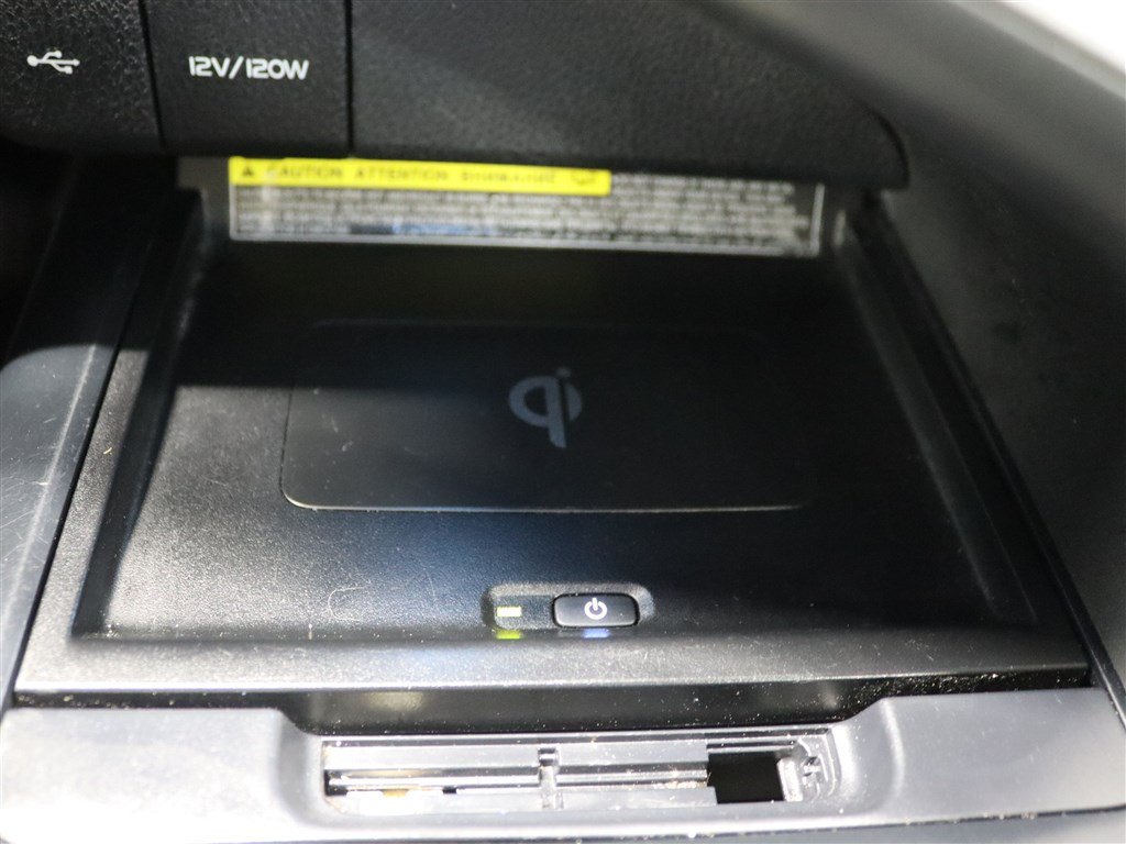 Used 2020 Toyota Camry XLE FWD image 37