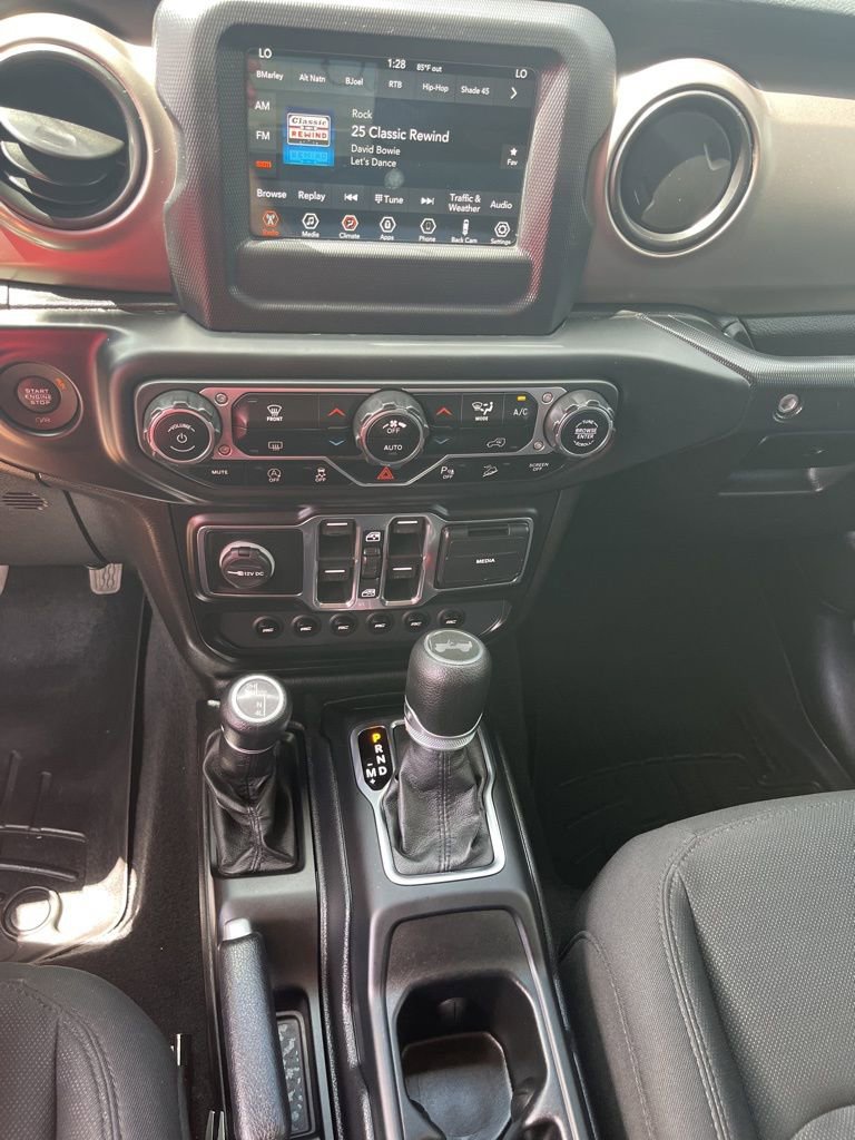 Used 2020 Jeep Wrangler Unlimited Sport S AWD/4WD image 16