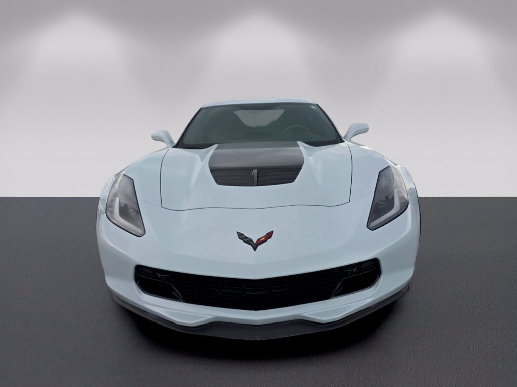 Used 2018 Chevrolet Corvette Z06 RWD image 2