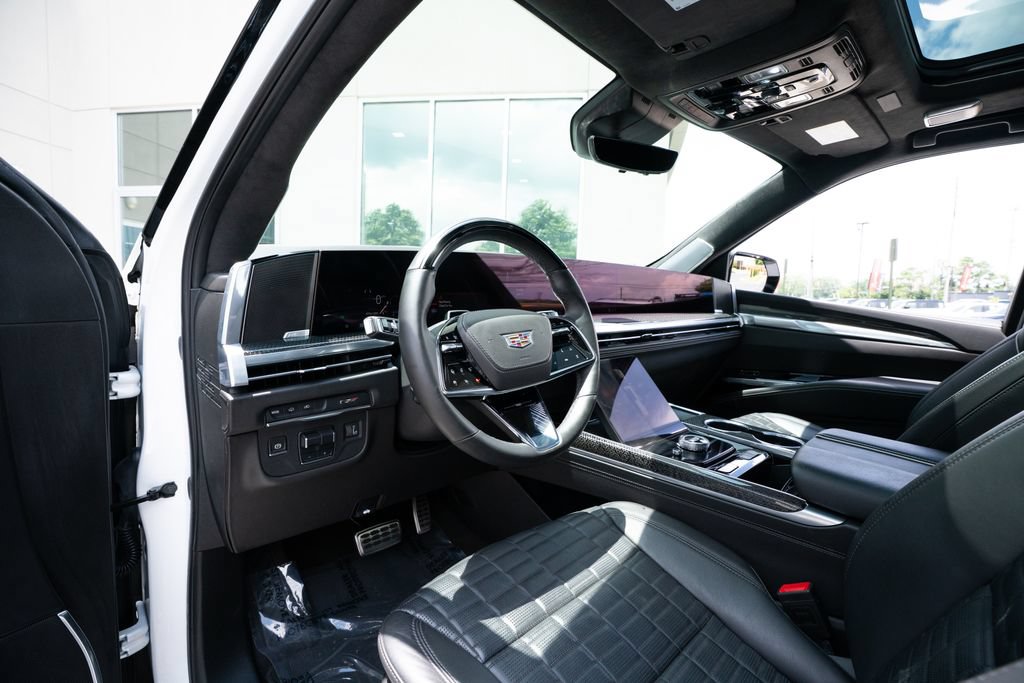 Used 2025 Cadillac Escalade V AWD/4WD image 25
