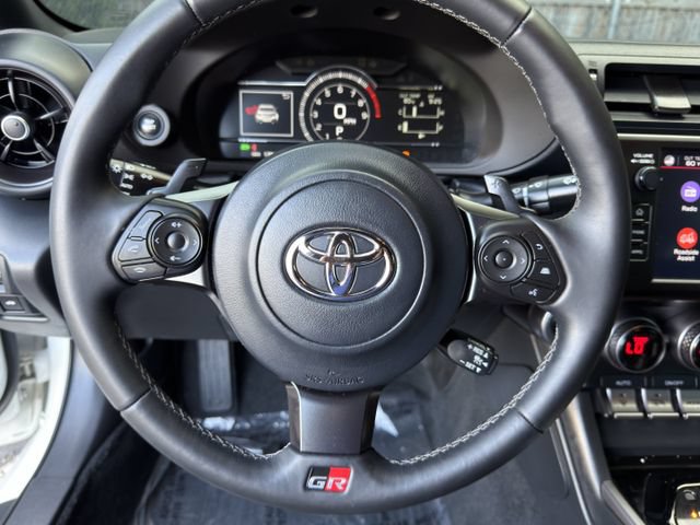 Used 2025 Toyota GR86 w/ ALL Weather Mat Package (TMS) RWD image 13