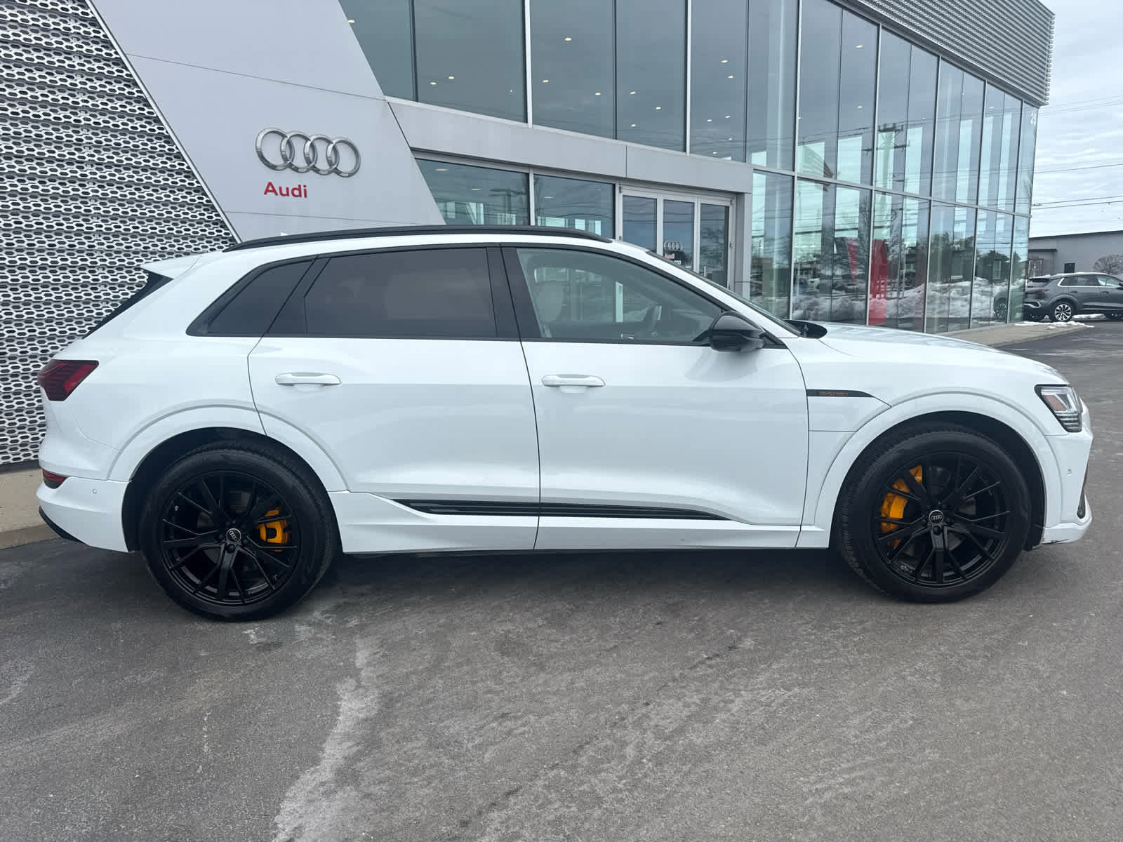 Certified 2023 Audi e-tron Chronos w/ Chronos Package image 24