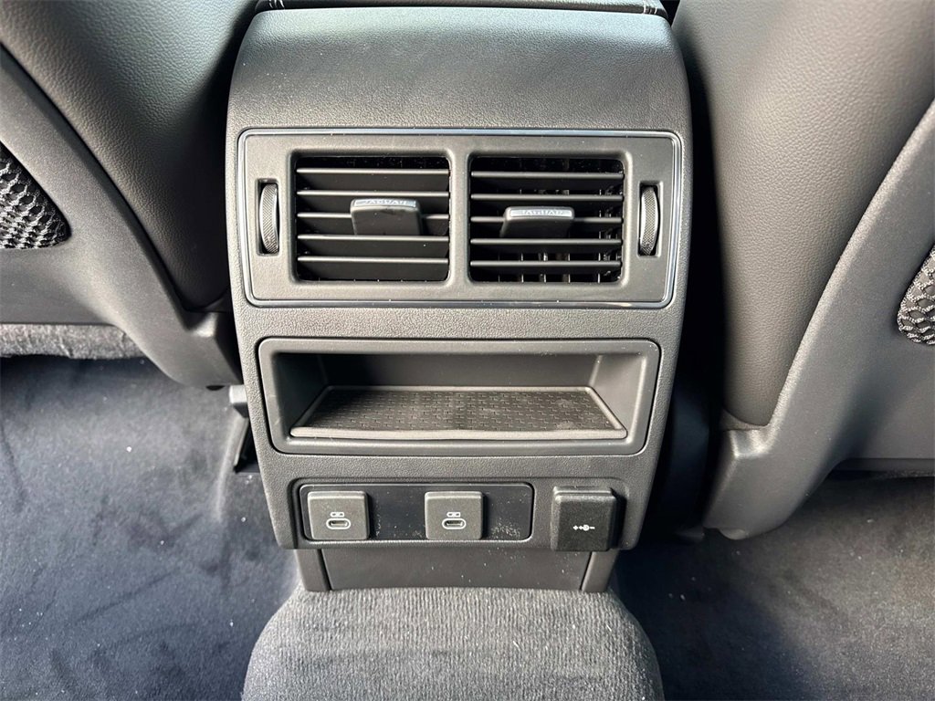 New 2026 Jaguar F-PACE R-Dynamic S image 15