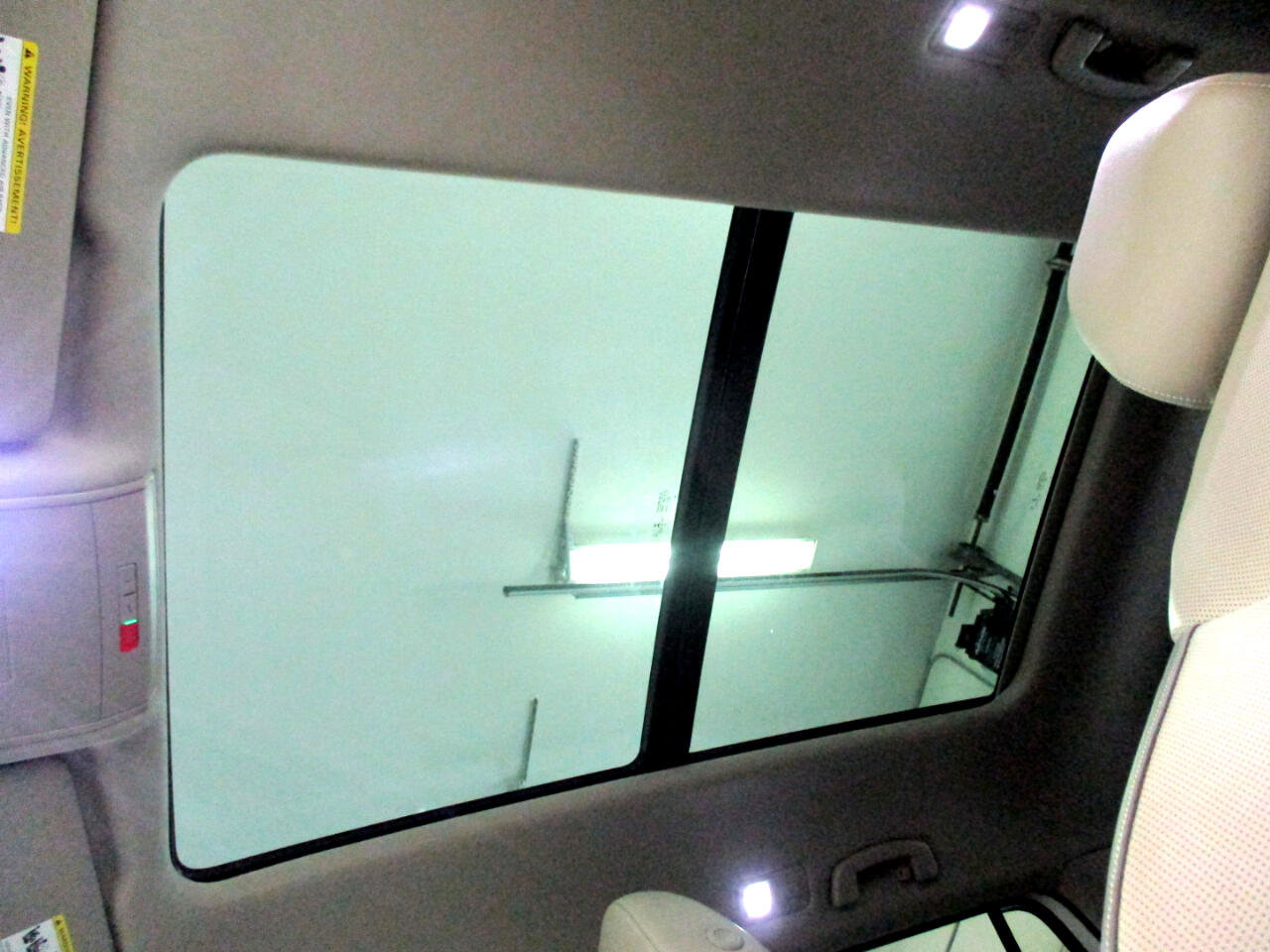 Used 2021 Volkswagen Atlas SEL Premium image 9