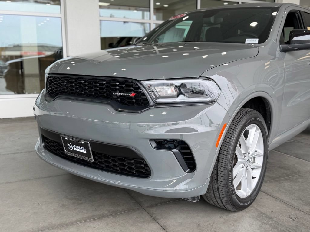 Used 2025 Dodge Durango GT AWD/4WD image 3