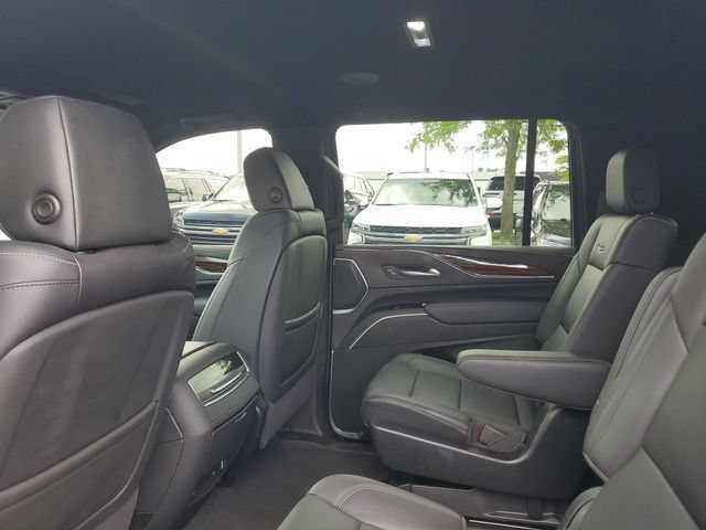 Certified 2021 Cadillac Escalade ESV Luxury AWD/4WD image 8