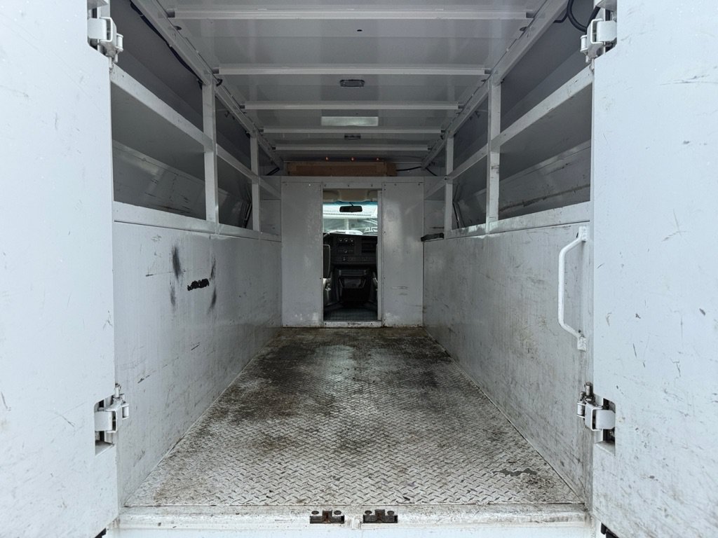 Used 2019 GMC Savana 3500 w/ Power Convenience Package RWD image 11