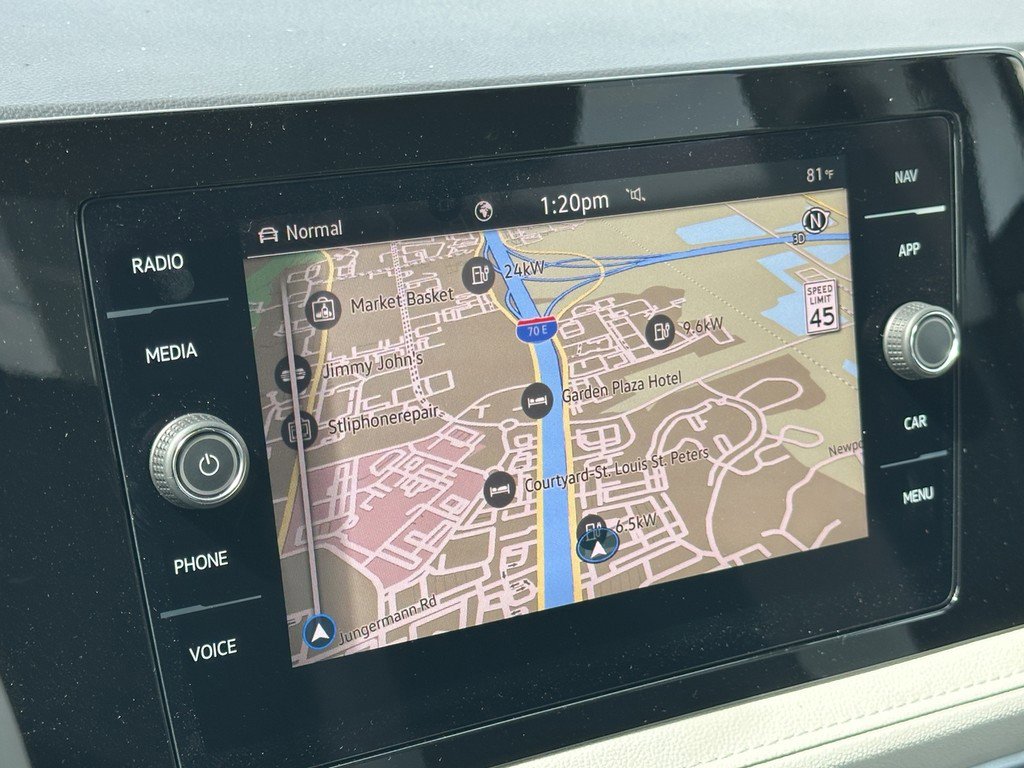 New 2025 Volkswagen Taos SEL image 24