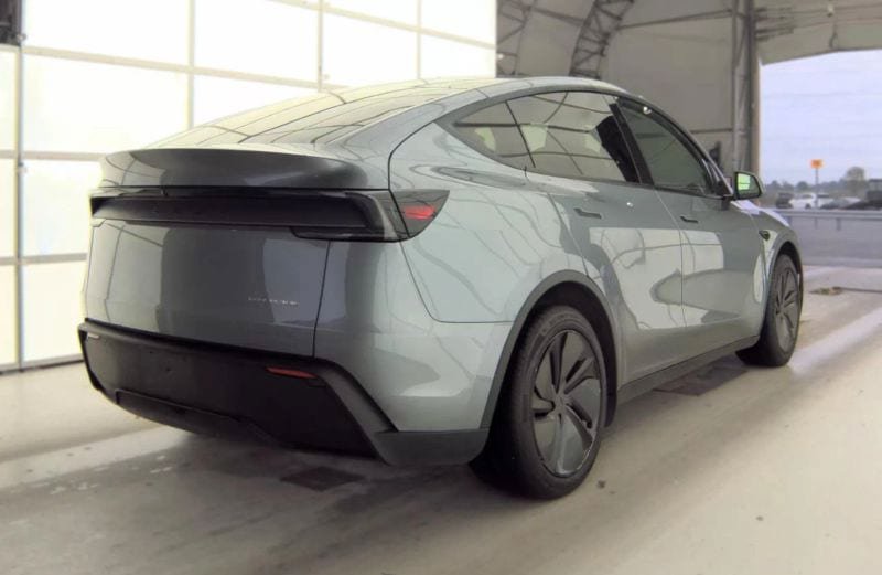 Used 2026 Tesla Model Y Long Range AWD/4WD image 2