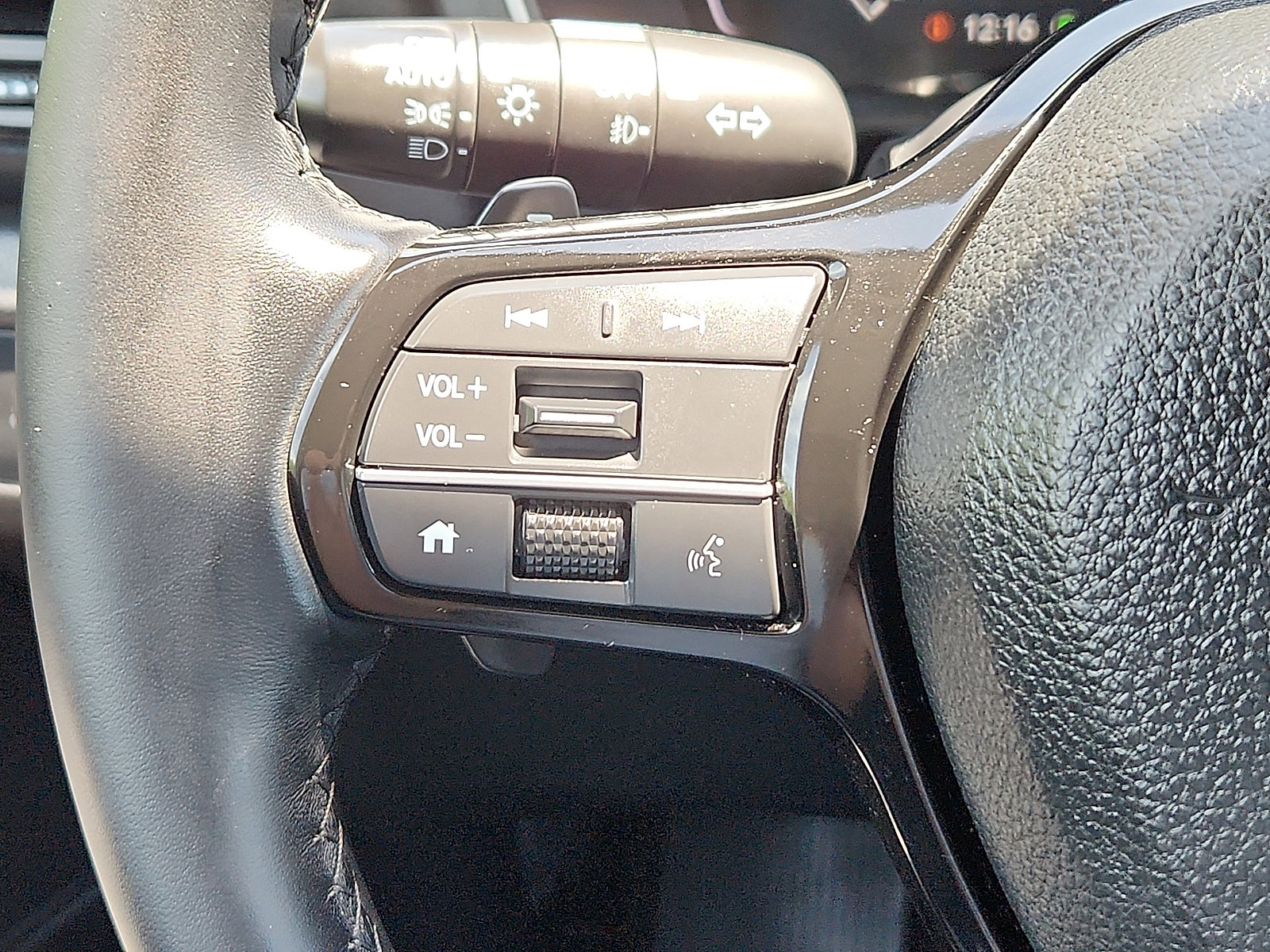 Used 2023 Honda Pilot EX-L image 22