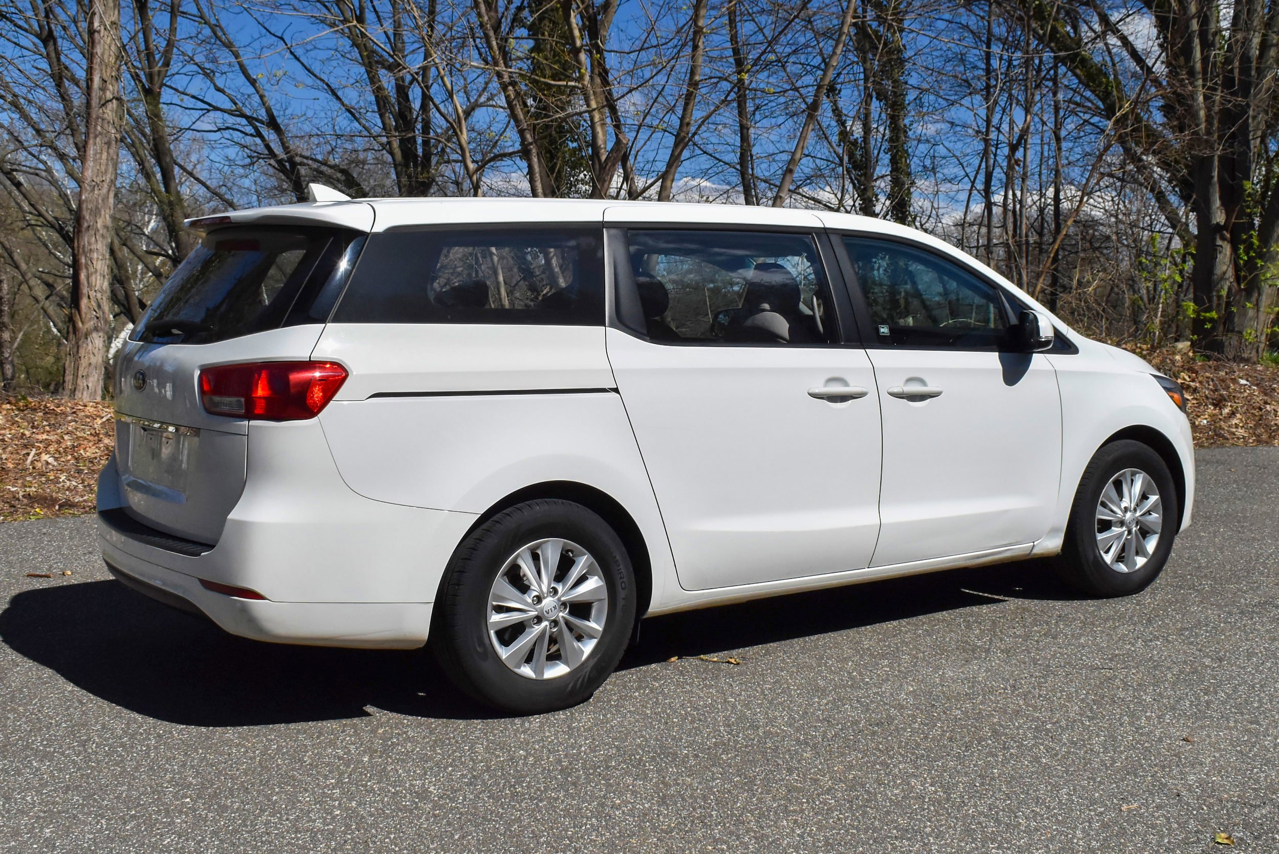 Used 2018 Kia Sedona L image 8
