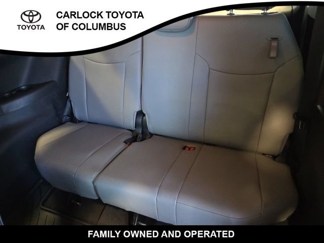 Used 2026 Toyota Sienna XLE FWD image 15