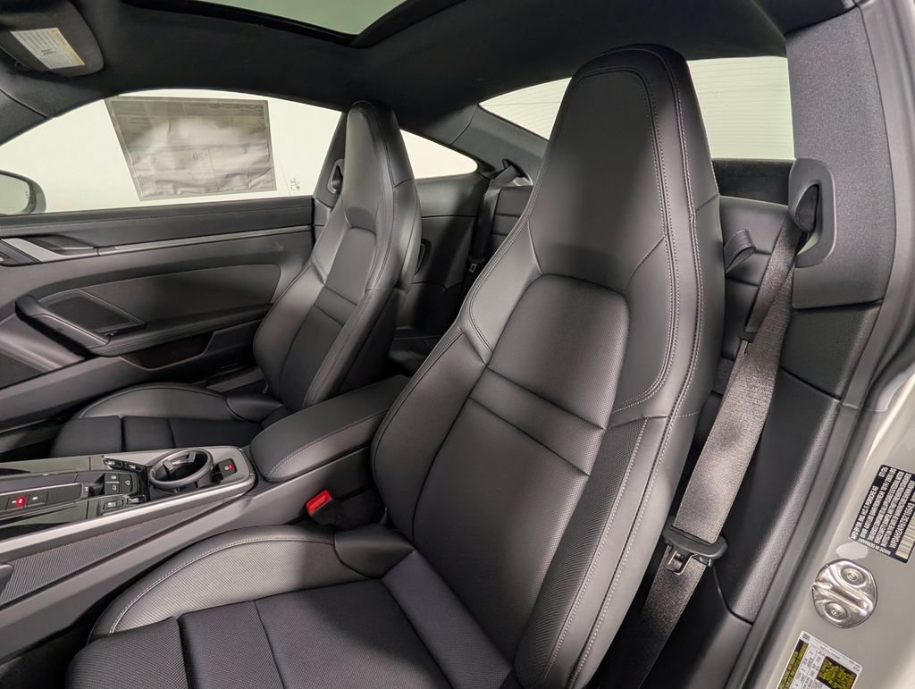 New 2026 Porsche 911 Carrera 4S AWD/4WD image 5