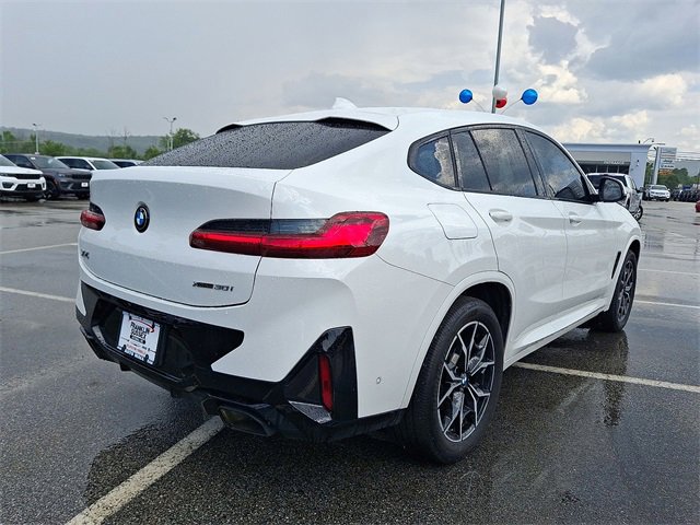 Used 2025 BMW X4 xDrive30i w/ Premium Package image 24