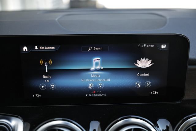 Used 2023 Mercedes-Benz GLB 250 4MATIC image 36