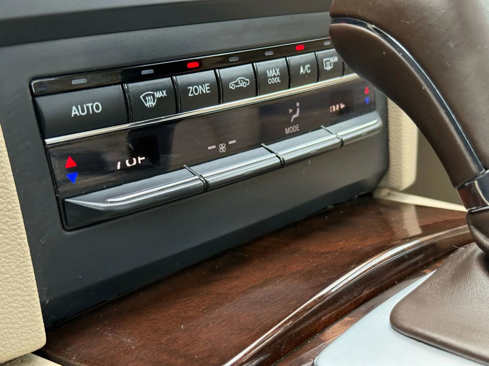 Used 2010 Mercedes-Benz E 350 Coupe image 36