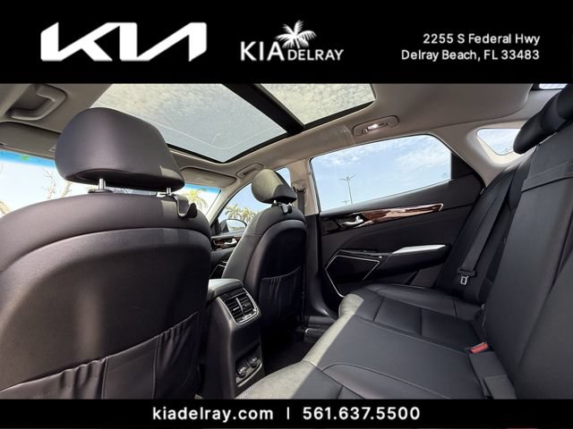 Used 2017 Kia Cadenza Technology FWD image 14