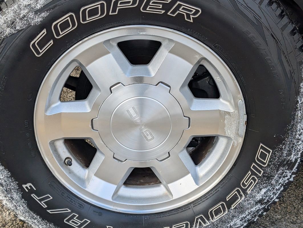 Used 2006 GMC Yukon XL SLT w/ SLT Preferred Equipment Group image 29