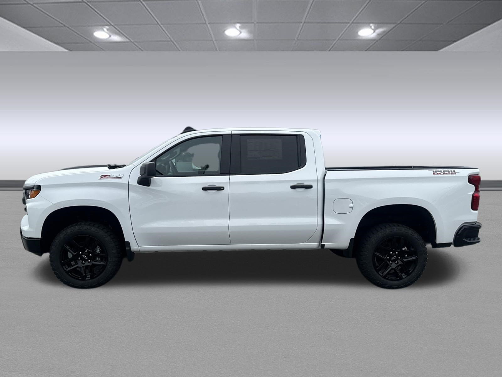 New 2026 Chevrolet Silverado 1500 Custom Trail Boss w/ LPO, Dark Essentials Package AWD/4WD image 6