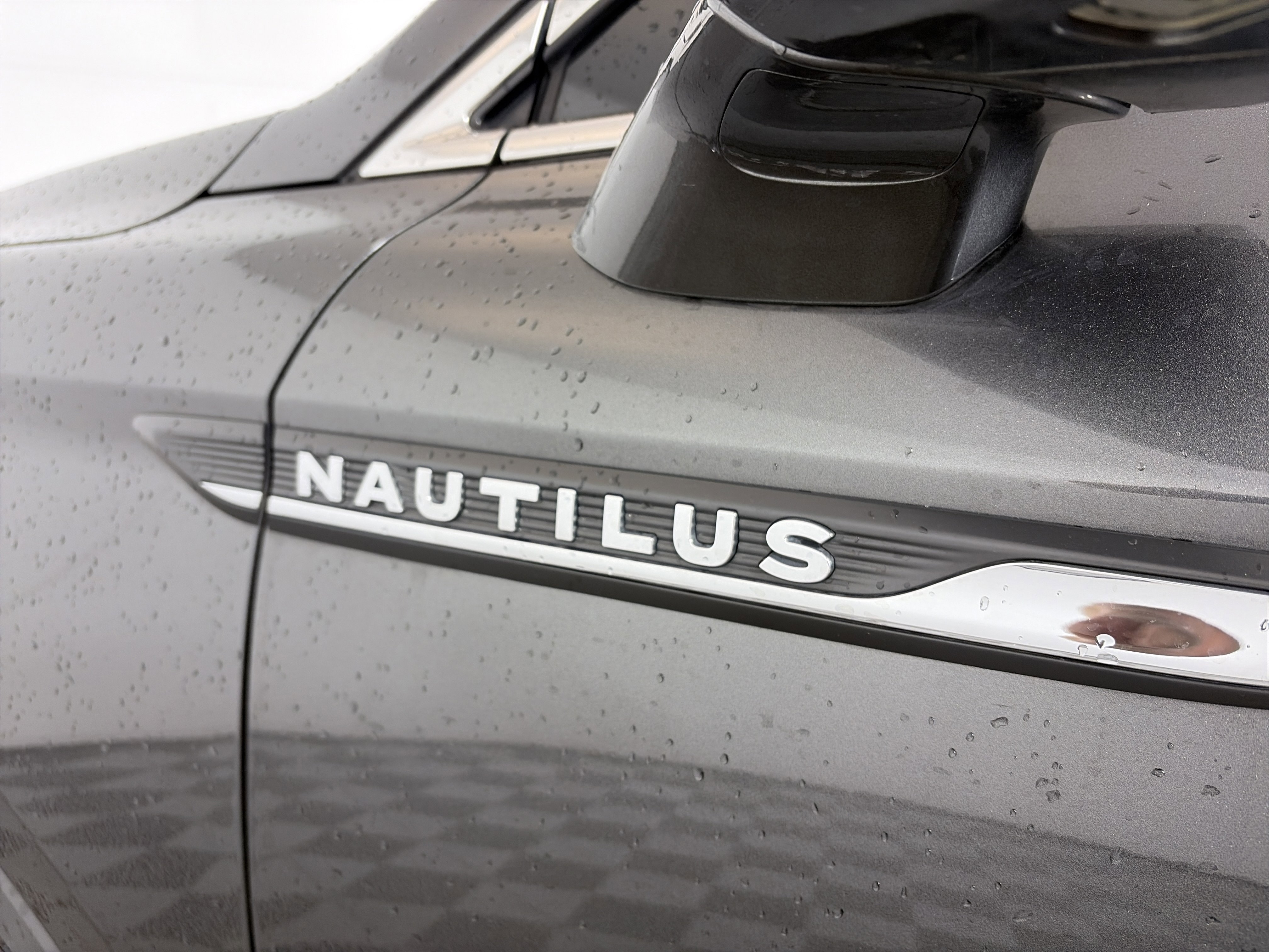 Used 2019 Lincoln Nautilus Reserve image 19