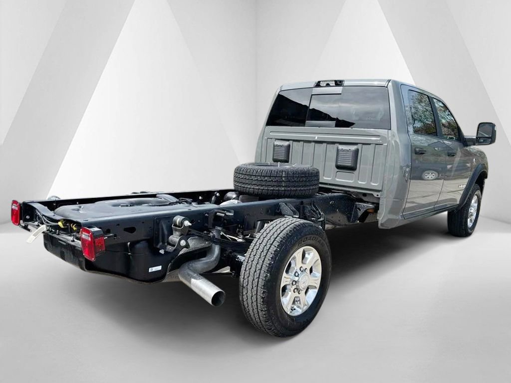 New 2026 RAM 3500 Tradesman AWD/4WD image 7