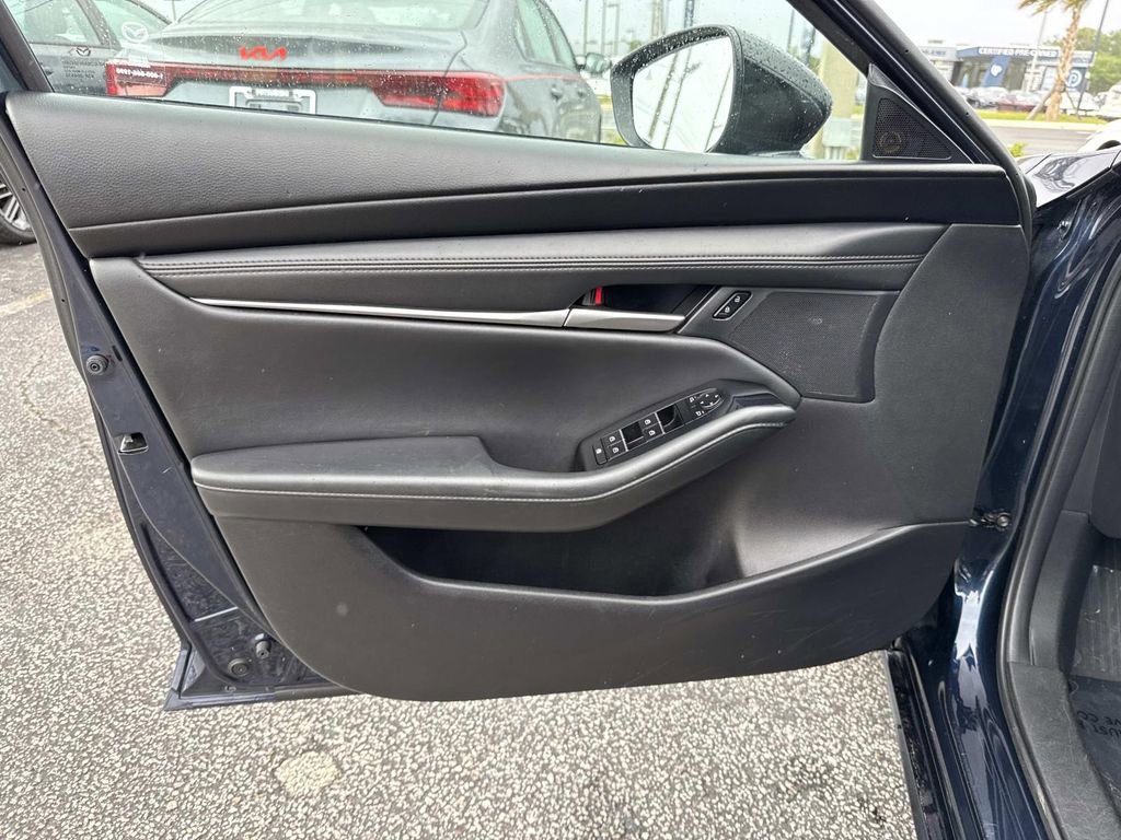 Used 2024 MAZDA MAZDA3 s image 19