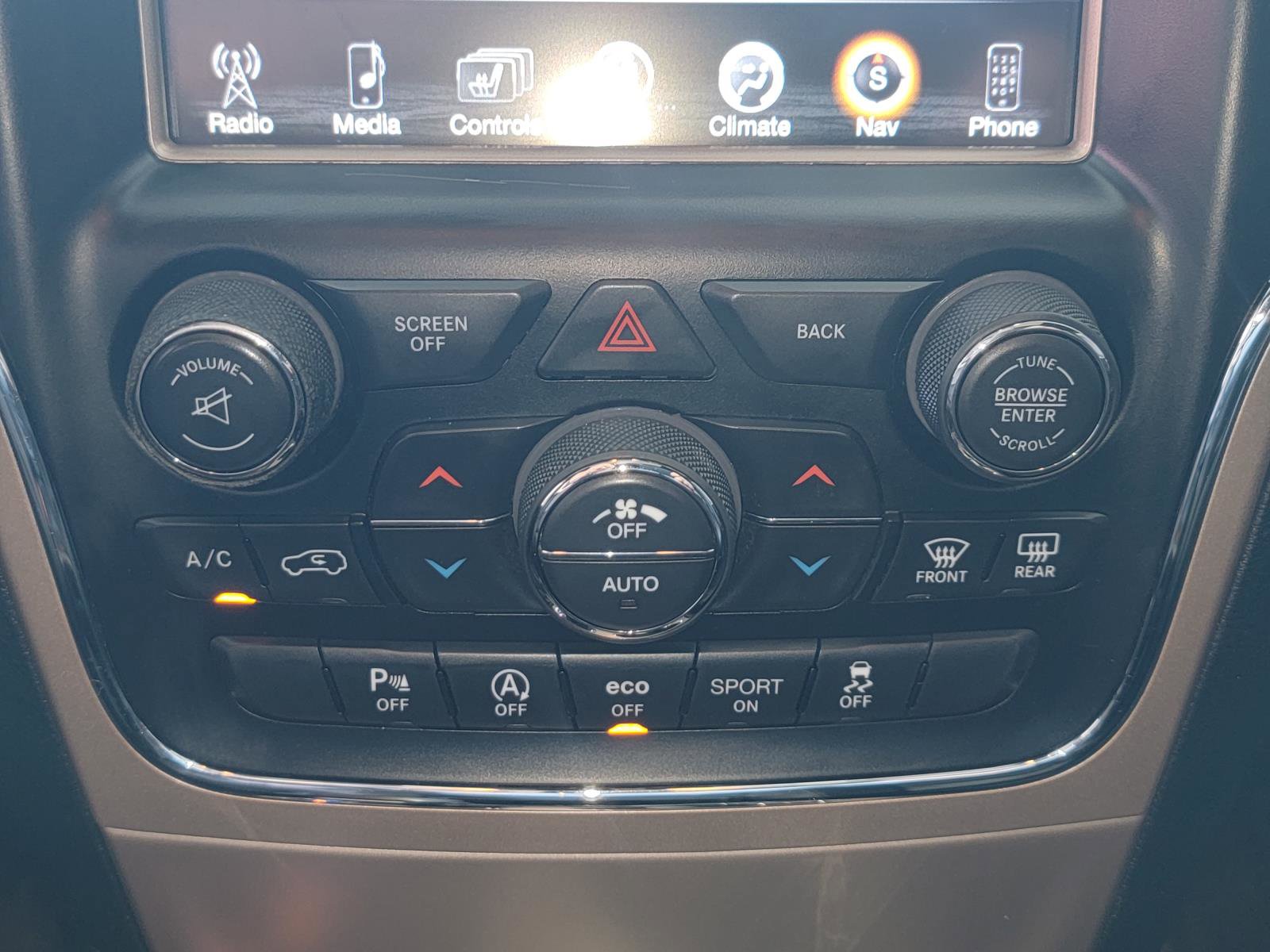 Used 2016 Jeep Grand Cherokee Limited image 21