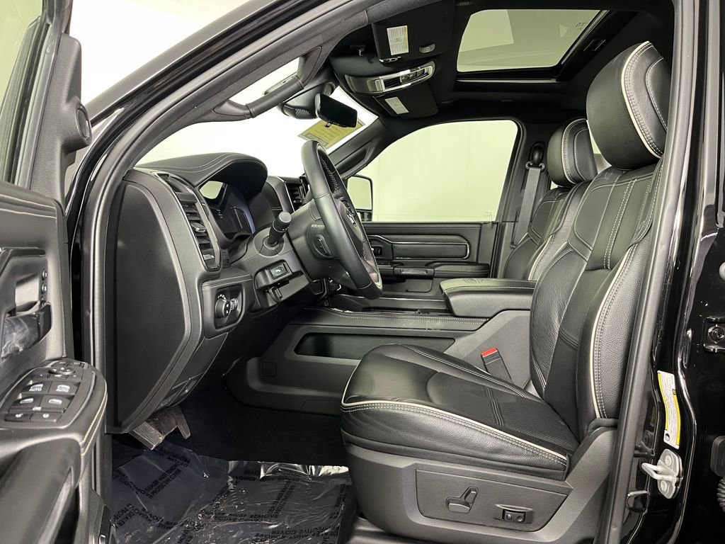 Used 2023 RAM 3500 Limited AWD/4WD image 11