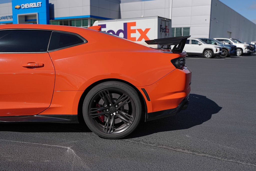 Used 2019 Chevrolet Camaro ZL1 RWD image 14