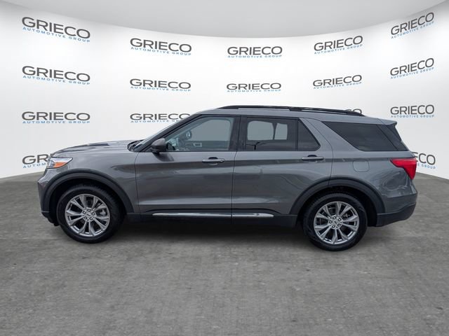 Used 2023 Ford Explorer XLT w/ Equipment Group 202A image 4